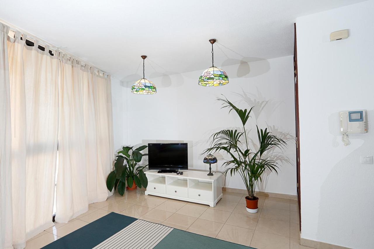 Apartamento Frente Al Puerto De Candelaria A 20 Metros De La Playa. Kültér fotó