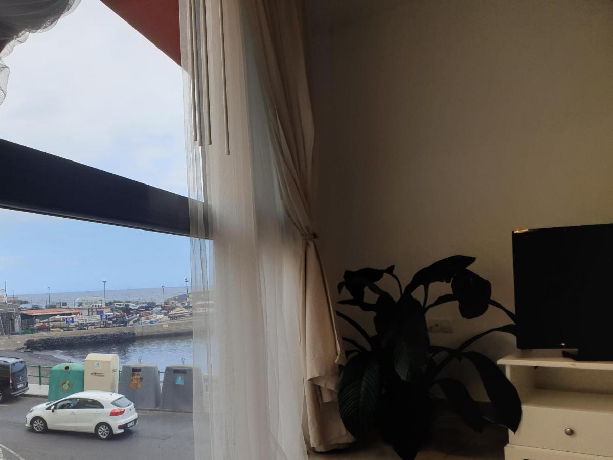 Apartamento Frente Al Puerto De Candelaria A 20 Metros De La Playa. Kültér fotó