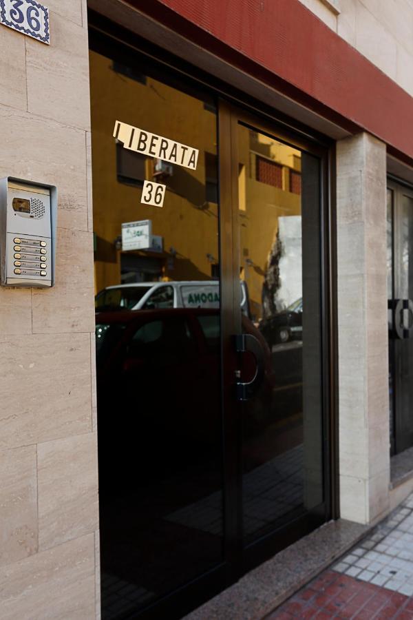 Apartamento Frente Al Puerto De Candelaria A 20 Metros De La Playa. Kültér fotó