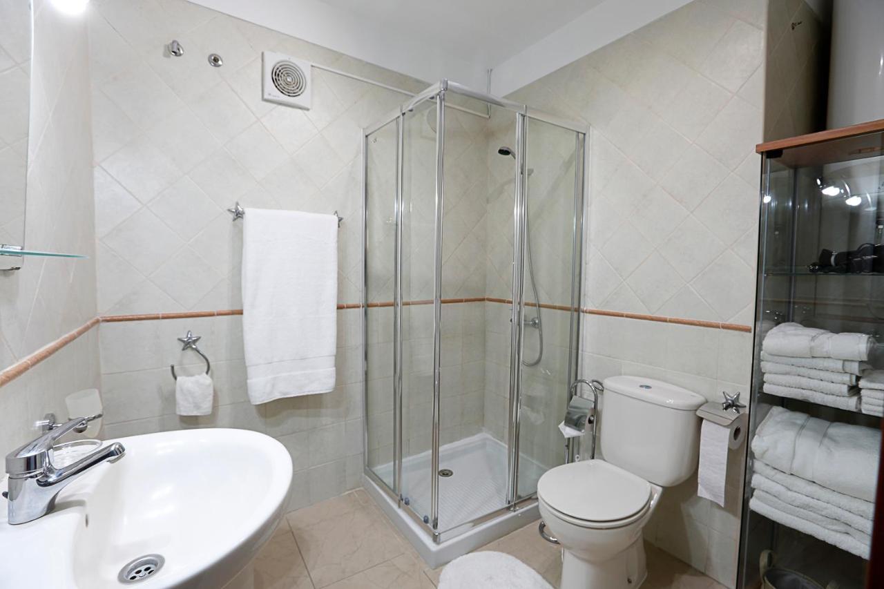 Apartamento Frente Al Puerto De Candelaria A 20 Metros De La Playa. Kültér fotó